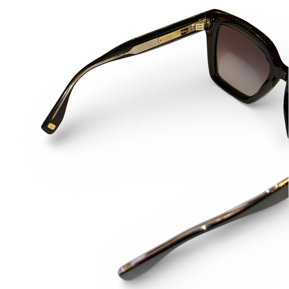 Marc Jacobs Butterfly Sunglasses Black and Gold - Picture 9 of 12